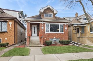 7925 W Cressett Drive, Elmwood Park, IL 60707