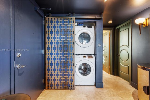 200 Ocean Dr 8F, Miami Beach, FL 33139