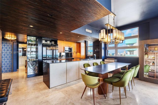 200 Ocean Dr 8F, Miami Beach, FL 33139