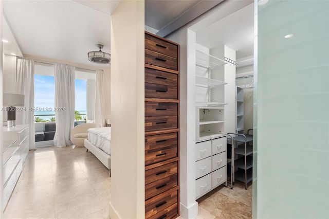 200 Ocean Dr 8F, Miami Beach, FL 33139