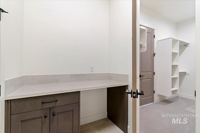 11178 S Corballis Ln, Kuna, ID 83634