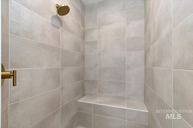 11178 S Corballis Ln, Kuna, ID 83634