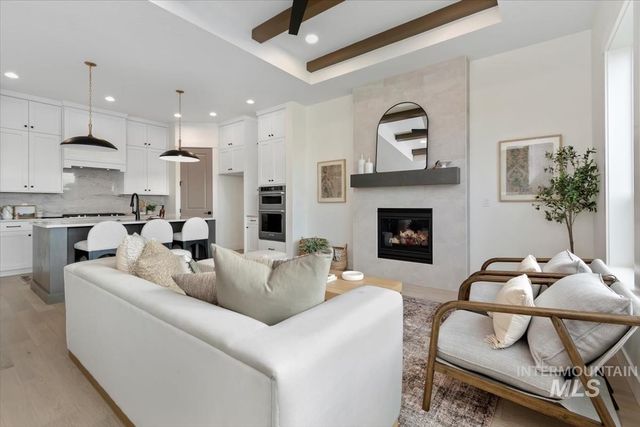 11178 S Corballis Ln, Kuna, ID 83634