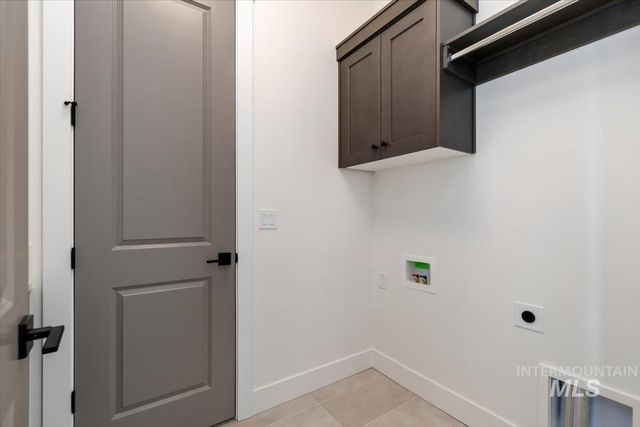 11178 S Corballis Ln, Kuna, ID 83634