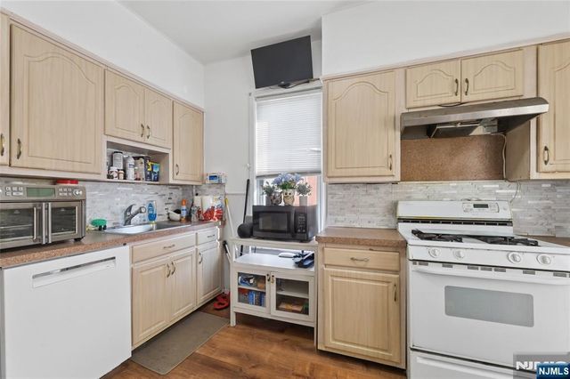 59 Home Avenue, Rutherford, NJ 07070