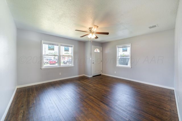 1326 DAHLIA Street, Amarillo, TX 79107