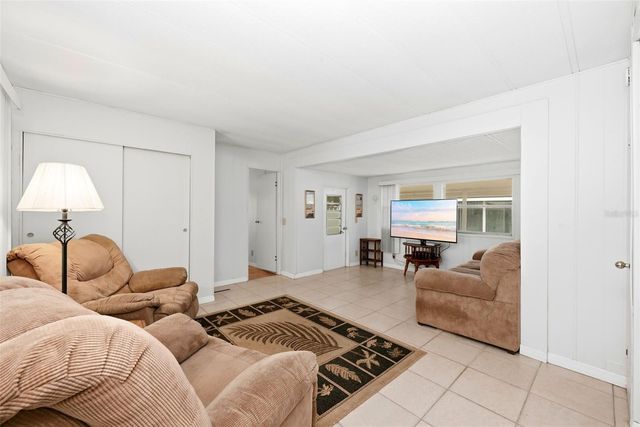 1125 ELKHART CIRCLE, Tavares, FL 32778