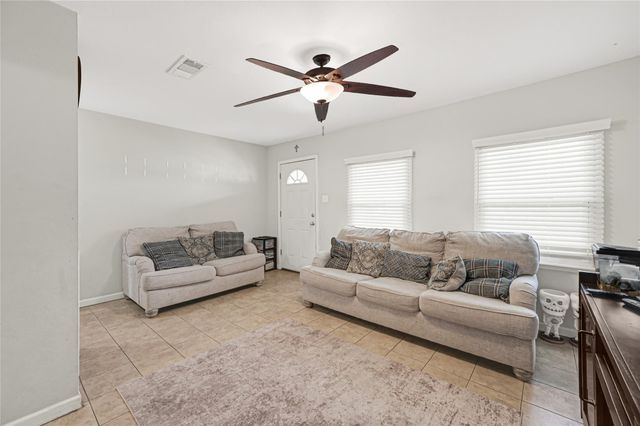 4223 Neal Street, Houston, TX 77017