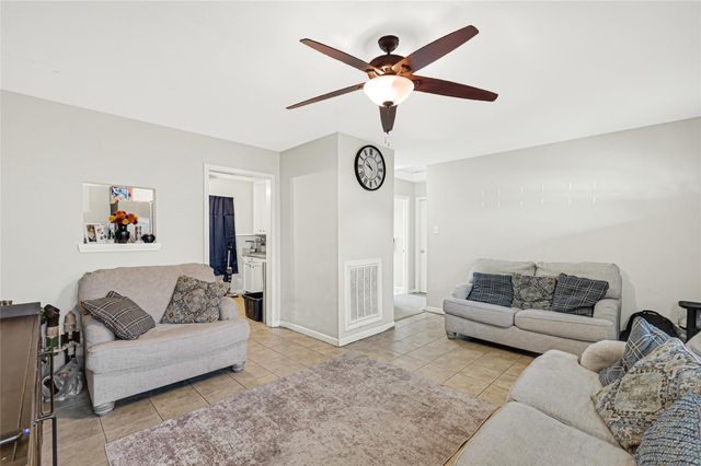 4223 Neal Street, Houston, TX 77017