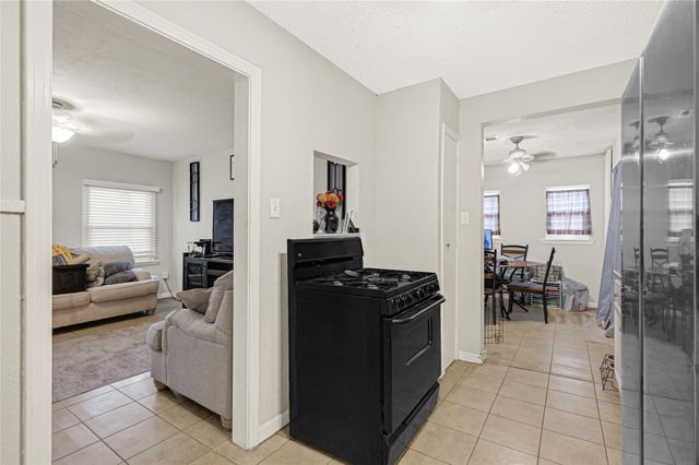 4223 Neal Street, Houston, TX 77017