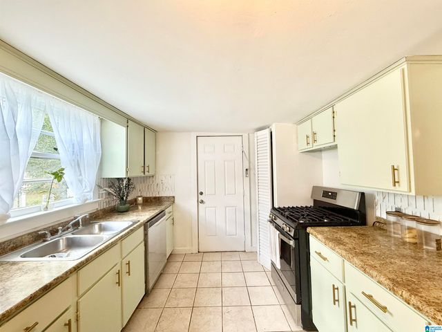 226 ALABAMA STREET, Bessemer, AL 35020