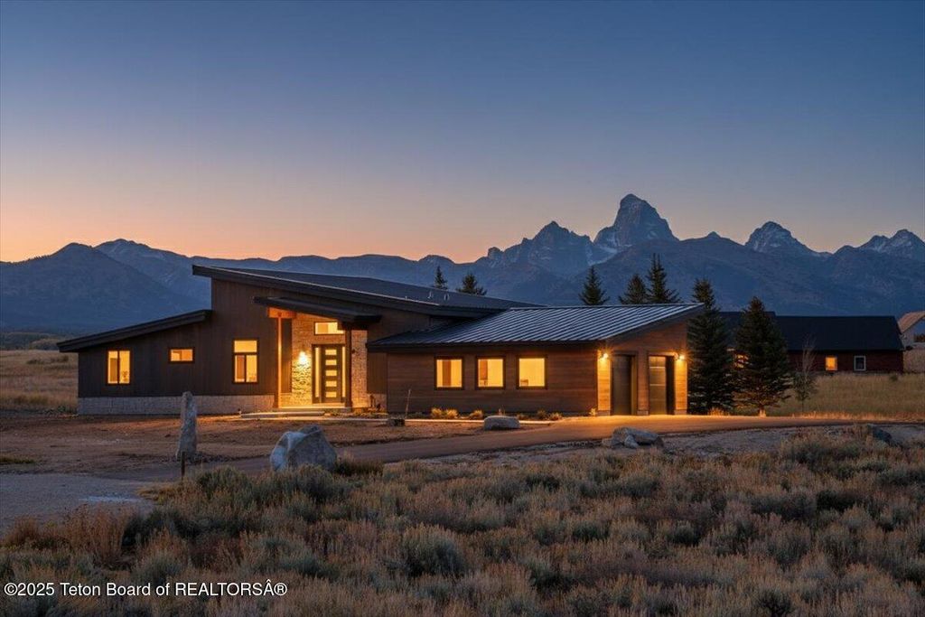 9475 BUCK TOWN Boulevard, Tetonia, ID 83452