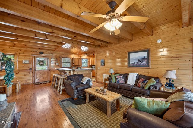 2018 Delta Dawn Drive, Sevierville, TN 37862