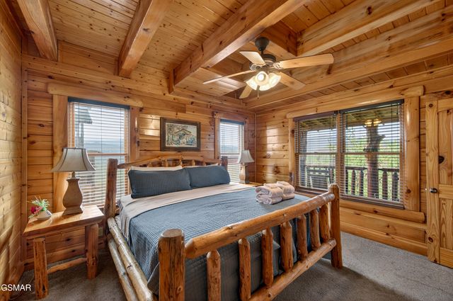 2018 Delta Dawn Drive, Sevierville, TN 37862