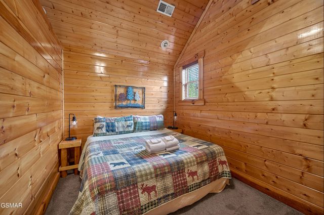 2018 Delta Dawn Drive, Sevierville, TN 37862