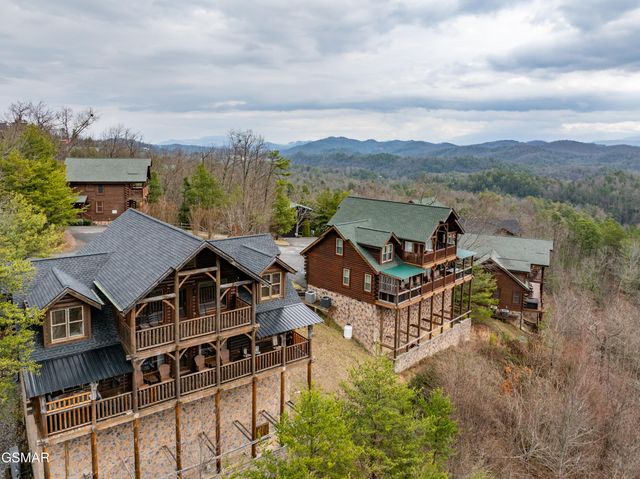 2018 Delta Dawn Drive, Sevierville, TN 37862