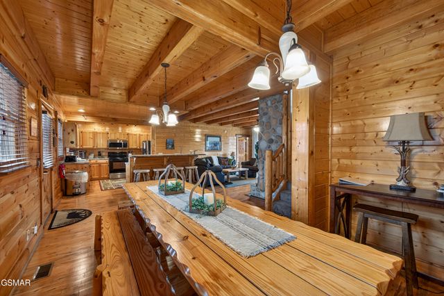 2018 Delta Dawn Drive, Sevierville, TN 37862