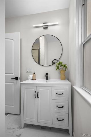 7425 Gayola Place, Maplewood, MO 63143