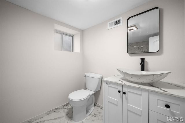 7425 Gayola Place, Maplewood, MO 63143