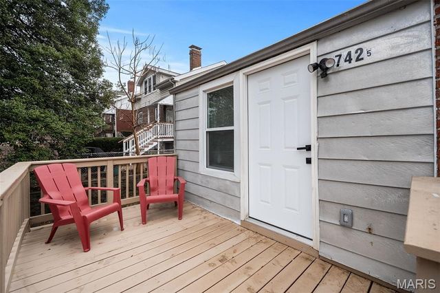 7425 Gayola Place, Maplewood, MO 63143