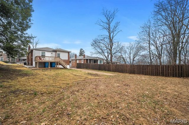 7425 Gayola Place, Maplewood, MO 63143