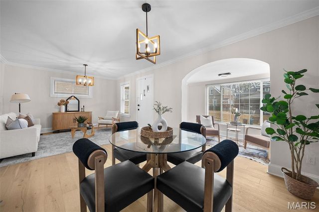 7425 Gayola Place, Maplewood, MO 63143