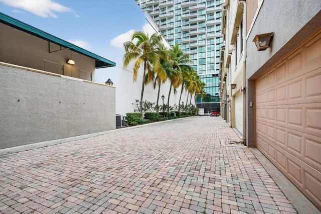 695 Hibiscus Street, West Palm Beach, FL 33401