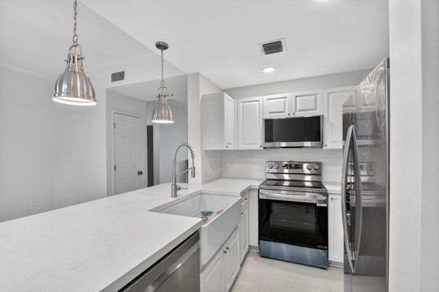 695 Hibiscus Street, West Palm Beach, FL 33401