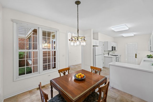 2112 Warrington Court, Glenview, IL 60026