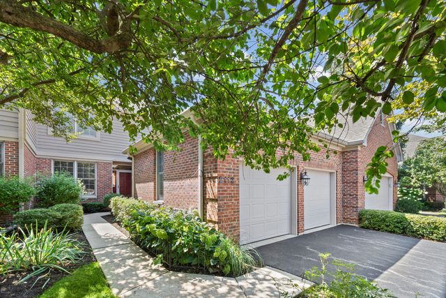 2112 Warrington Court, Glenview, IL 60026