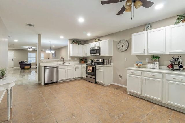2912 Santa Sabina, Grand Prairie, TX 75052