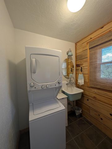 26986 Cactus Park Road, Cedaredge, CO 81413