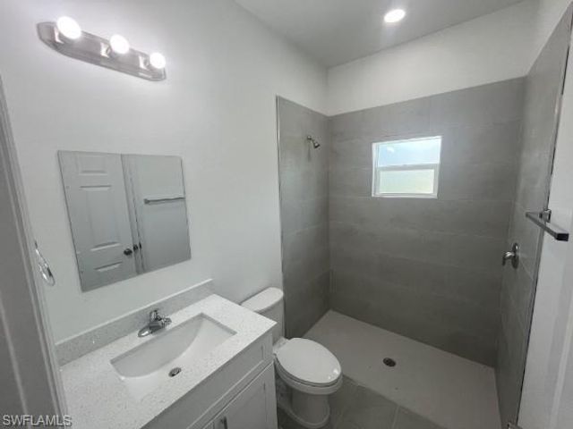 1230 Celtic ST E, Lehigh Acres, FL 33974