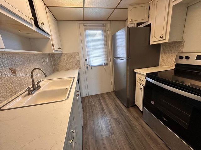 12590 NE 16th Ave 608, North Miami, FL 33161