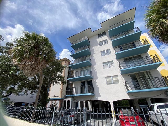 12590 NE 16th Ave 608, North Miami, FL 33161