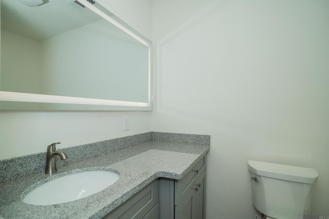 301 Leslie St, Denham Springs, LA 70726