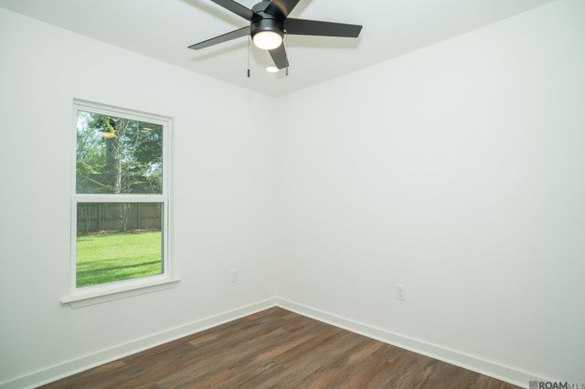 301 Leslie St, Denham Springs, LA 70726