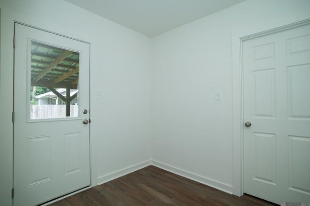 301 Leslie St, Denham Springs, LA 70726