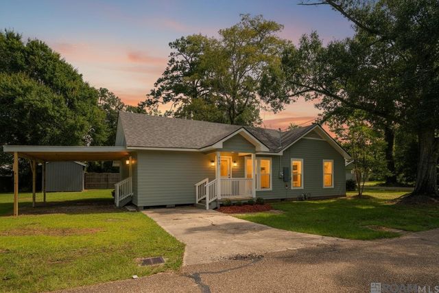 301 Leslie St, Denham Springs, LA 70726