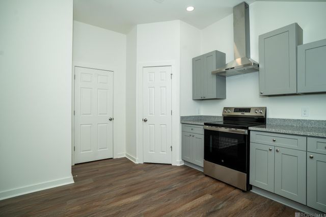301 Leslie St, Denham Springs, LA 70726