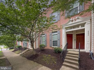 2593 EASTBOURNE DR, Woodbridge, VA 22191