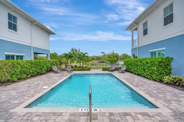 4680 SE Manatee Way, Stuart, FL 34997