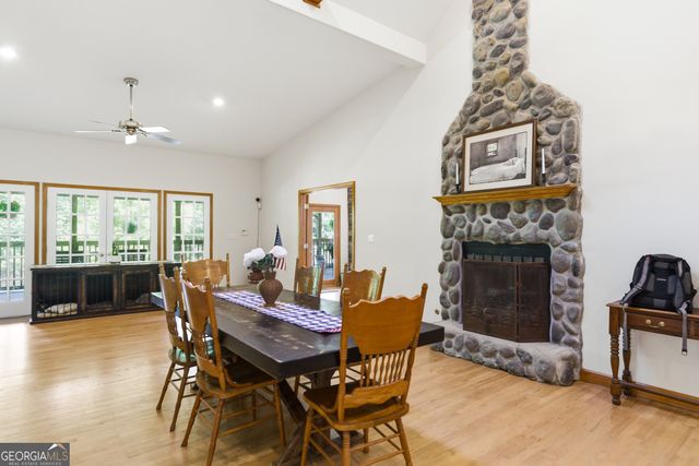 3554 Martin Creek Drive, Gainesville, GA 30506