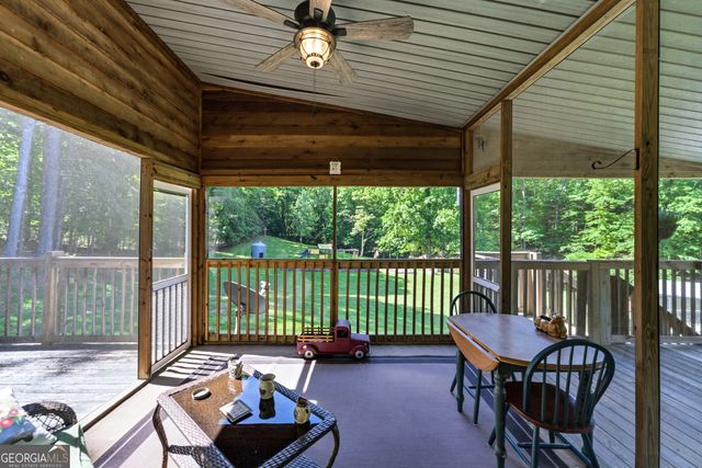 3554 Martin Creek Drive, Gainesville, GA 30506