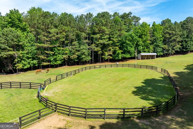 3554 Martin Creek Drive, Gainesville, GA 30506