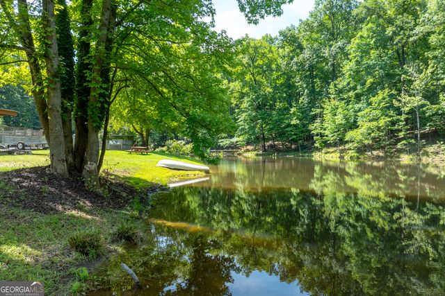 3554 Martin Creek Drive, Gainesville, GA 30506