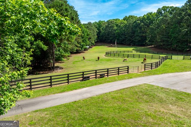 3554 Martin Creek Drive, Gainesville, GA 30506