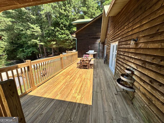 3554 Martin Creek Drive, Gainesville, GA 30506