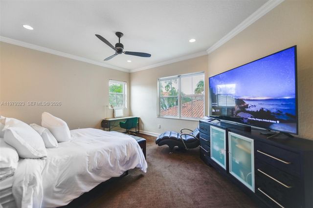 1448 Mariner Way, Hollywood, FL 33019