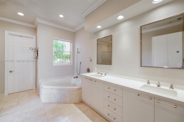 1448 Mariner Way, Hollywood, FL 33019